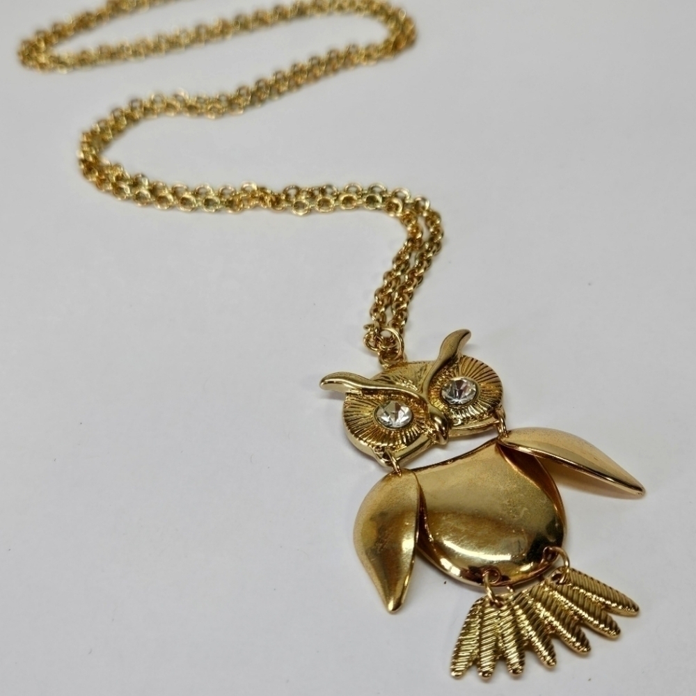 VINTAGE Gold-Tone Rhinestone Articulated Moving Owl Bird Pendant Long Necklace